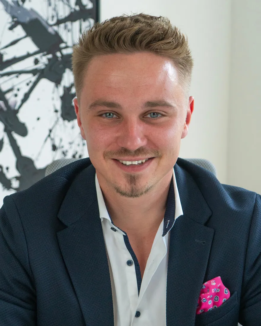 Julian Bachmann, Gründer von TraineeFinance